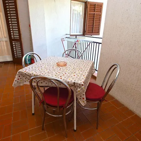 981 Apartment Rabac