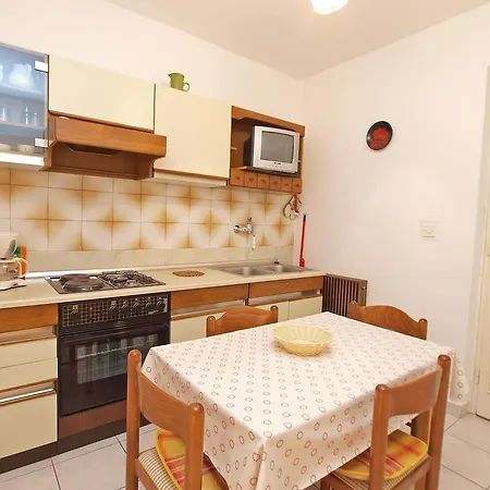 Apartment 981