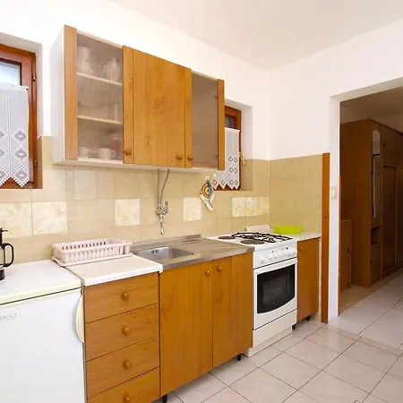 Apartment 981 Rabac